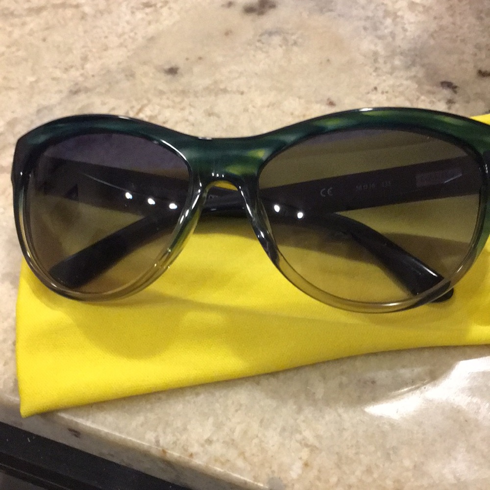 Calvin Klein Womens Sunglasses nwot